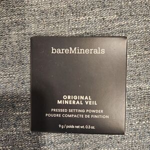 bareMinerals Original Mineral Veil Pressed Powder in Sheer Deep
